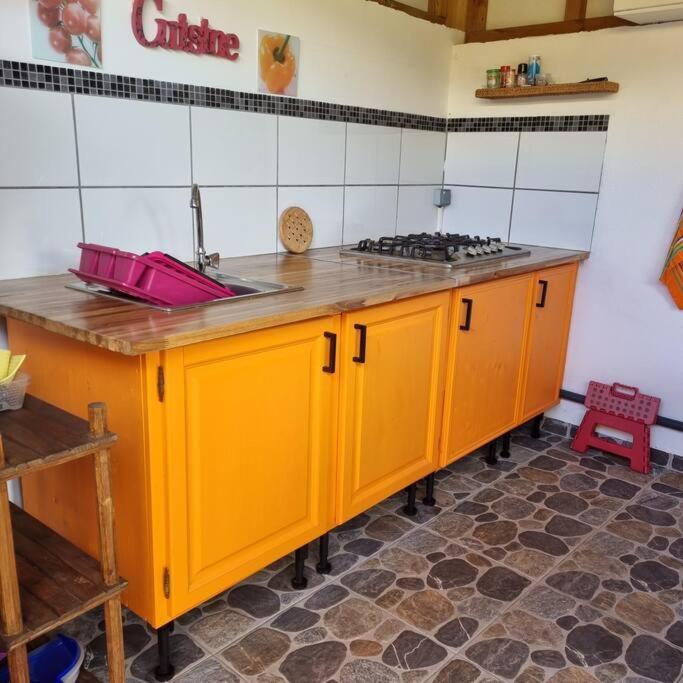 Charmant Studio D'Invite - Baie-Mahault Bagian luar foto
